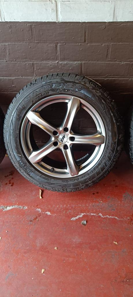 Velgen 18 inch AEZ met winterbanden, Auto-onderdelen, Banden en Velgen, Velg(en), Winterbanden, 18 inch, Gebruikt, Ophalen of Verzenden