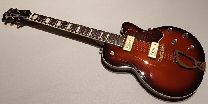Guild Aristocrat P90 en parfait état, Musique & Instruments, Instruments à corde | Guitares | Électriques, Comme neuf, Semi-solid body