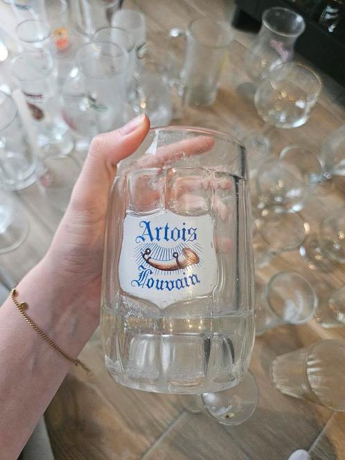 Verzameling bierglazen te koop, ongeveer 200 stuks, Verzamelen, Biermerken, Gebruikt, Glas of Glazen, Stella Artois, Ophalen