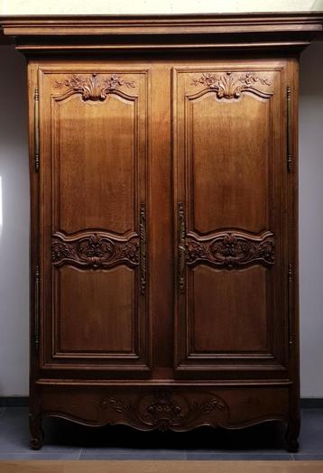 Armoire de mariée normande ancienne