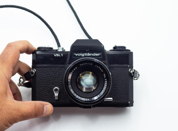 Voigtländer VSL 1 + Yashica 50mm F1.7 + Sangle, TV, Hi-fi & Vidéo, Appareils photo analogiques, Utilisé, Reflex miroir, Enlèvement ou Envoi