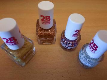 4 vernis à paillettes beschikbaar voor biedingen