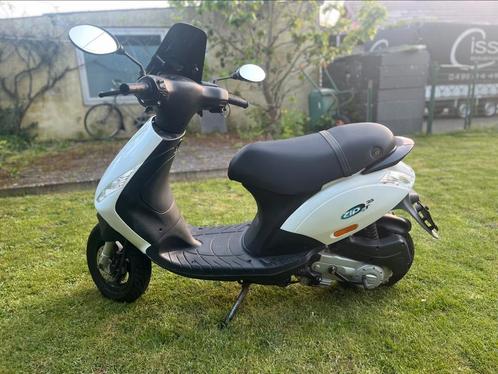 piaggio zip, Fietsen en Brommers, Scooters | Piaggio, Gebruikt, Zip, Ophalen