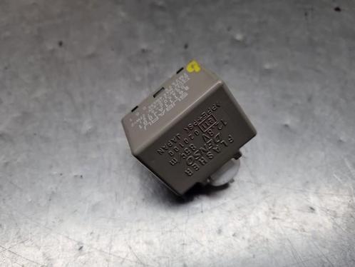 DIVERSEN Richtingaanwijzer relais GT 86 (ZN) (|96111AJ001|), Auto-onderdelen, Overige Auto-onderdelen, Toyota, Gebruikt