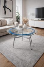 Design tafel met mooi blauw accent glas metaal, Huis en Inrichting, Tafels | Bijzettafels, Ophalen