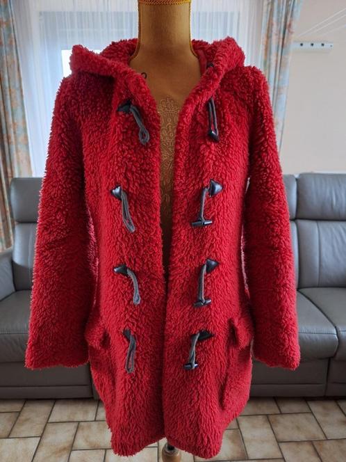 Manteau « Teddy » vintage taille 38 avec capuche, Vêtements | Femmes, Vestes | Hiver, Porté, Taille 38/40 (M), Rouge, Enlèvement ou Envoi