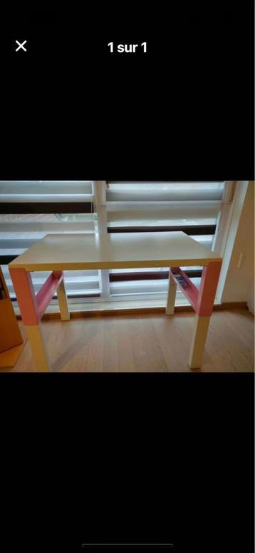 Modulair kinderbureau  beschikbaar voor biedingen