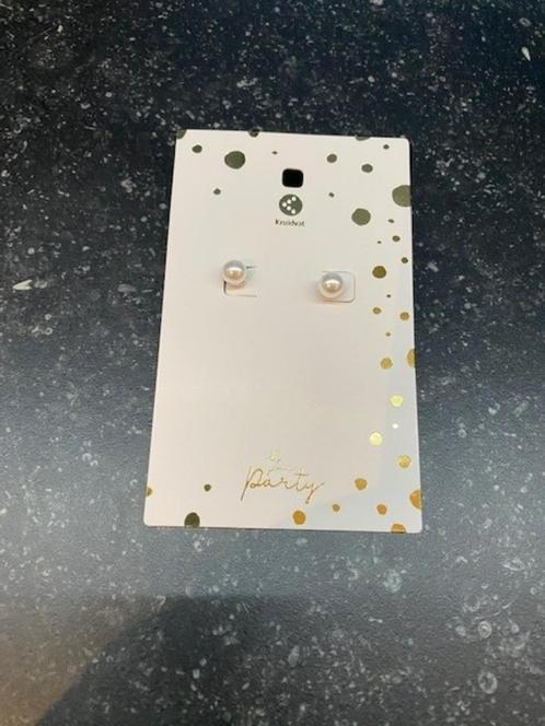 Oorbellen – Stekertjes met acryl-Parel – Nieuw!, Handtassen en Accessoires, Oorbellen, Nieuw, Knopjes of Stekers, Overige materialen