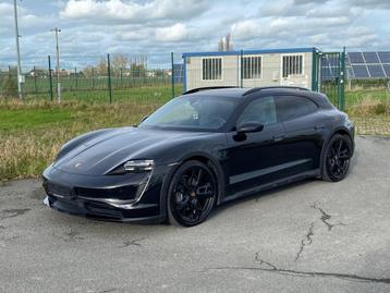 Porsche Taycan 4 Cross Turismo Hoogglans zwart afwerking,Pr beschikbaar voor biedingen