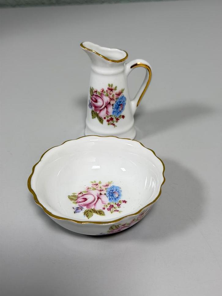 ROYAL PORCELAIN P. Limoges 24KT Gold melkkan en schaaltje, Antiek en Kunst, Antiek | Servies los, Ophalen of Verzenden
