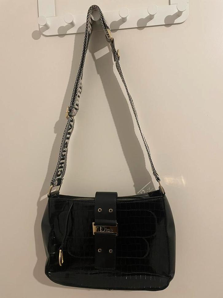 Zwarte tas in Dior-stijl, Handtassen en Accessoires, Tassen | Damestassen, Nieuw, Schoudertasje, Zwart, Ophalen of Verzenden