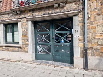 Garage à louer à Namur beschikbaar voor biedingen