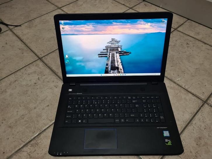 Medion Erazer P7647 Gaming laptop MD60595 NL, Computers en Software, Windows Laptops, Gebruikt, 17 inch of meer, SSD, 2 tot 3 Ghz