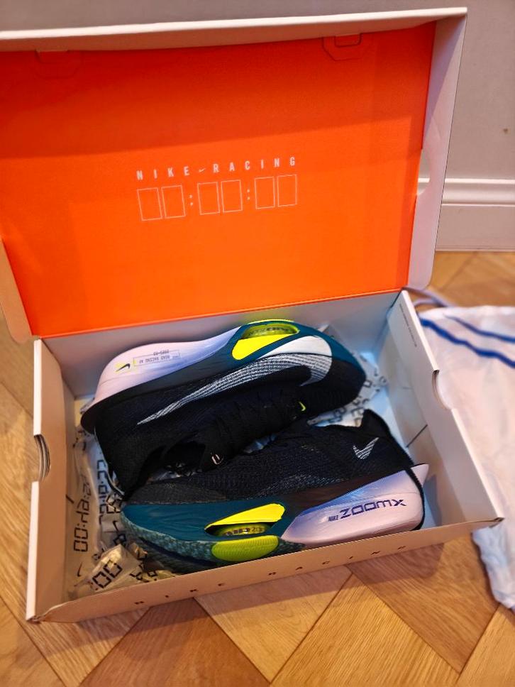 Nieuwe Nike Alphafly 3 - Obsidian - Maat 44.5, Sports & Fitness, Course, Jogging & Athlétisme, Neuf, Chaussures de course à pied