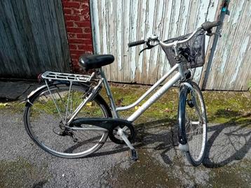 Dames fiets oxford met mandje  beschikbaar voor biedingen