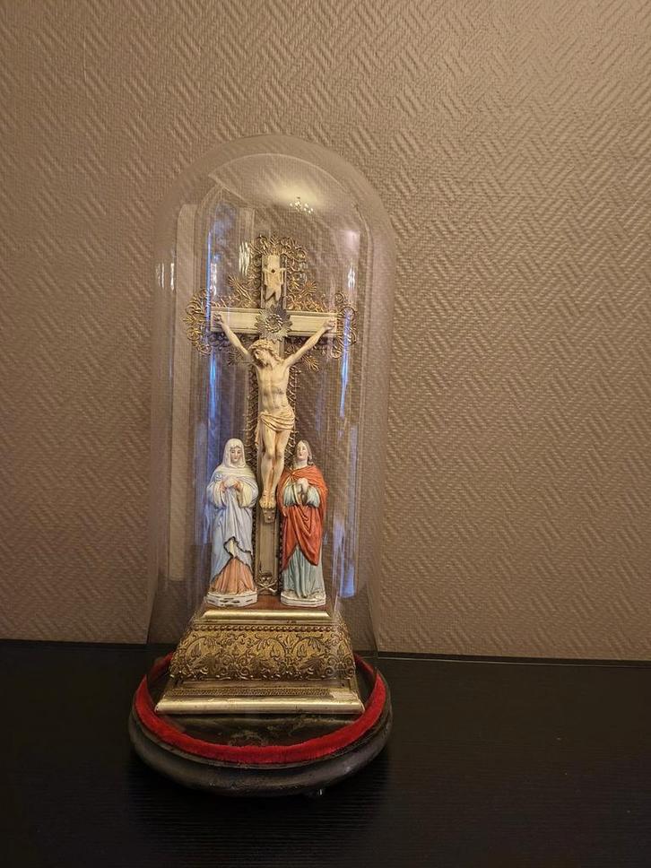 Heilig beeld onder glazen stolp, Collections, Religion, Enlèvement ou Envoi