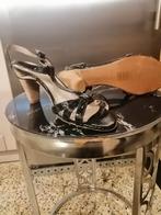 Escarpins noirs Hush Puppies à talons hauts., Neuf, Escarpins, Enlèvement, Hush Puppies