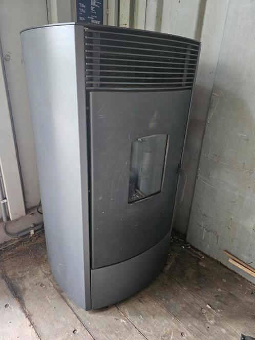 Mondena D12 palletkachel, Huis en Inrichting, Kachels, Gebruikt, Ophalen