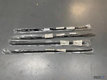 Bmw E34 raamrubber nos set sponning 5-serie sedan rubber raa beschikbaar voor biedingen