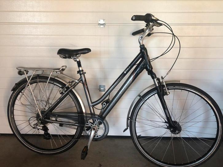 Damesfiets trek, Fietsen en Brommers, Fietsen | Dames | Sportfietsen en Toerfietsen, Zo goed als nieuw, Overige merken, Minder dan 10 versnellingen