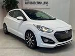 Hyundai i30 CRDi Blackline ISG, Auto's, Euro 6, Wit, Te koop, Stadsauto