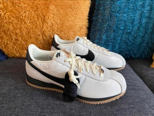 Nike Cortez nieuw authentiek, Kleding | Dames, Schoenen, Nieuw, Sneakers, Overige kleuren, Ophalen of Verzenden