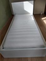 Malm (Ikea) 1 persoonsbed met lattenbodem, Huis en Inrichting, Slaapkamer | Bedden, Wit, Zo goed als nieuw, Ophalen