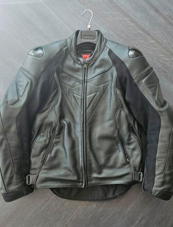 Dainese Fighter Black Leather Jacket 46 izgst €170,- beschikbaar voor biedingen