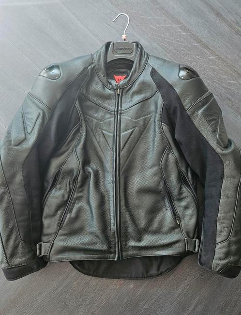 Dainese Fighter Black Leather Jacket 46 izgst €170,-, Motoren, Kleding | Motorkleding, Ophalen of Verzenden