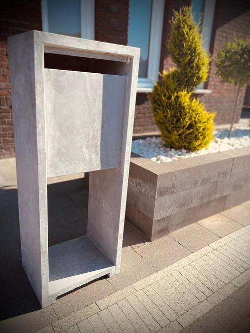 Natuursteen brievenbus - NIEUW - uit voorraad leverbaar, Tuin en Terras, Brievenbussen, Nieuw, Staande brievenbus, Hardsteen, Ophalen of Verzenden