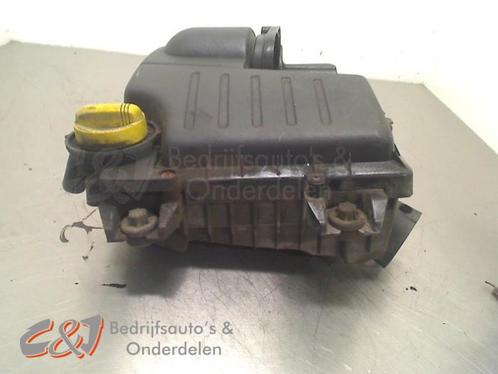 Luchtfilterhuis van een Opel Vivaro, Auto-onderdelen, Motor en Toebehoren, Opel, Gebruikt, 3 maanden garantie, Ophalen of Verzenden
