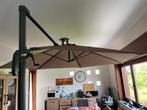 bruine parasol met offset, Kantelbaar, Stokparasol, Zo goed als nieuw, Ophalen