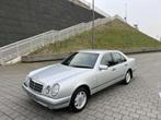Mercedes - Benz E220 Elegance Automaat 135.000km's (carpass), Auto's, Automaat, 4 deurs, Zwart, 4 cilinders