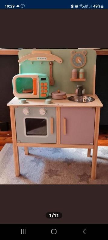 Cuisine en bois enfants beschikbaar voor biedingen