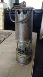 lampe de mineur, Enlèvement