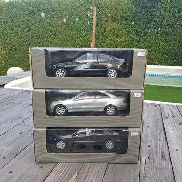 3 x 1/18 Kyosho Mercedes-Benz CLK Coupé 2001 beschikbaar voor biedingen