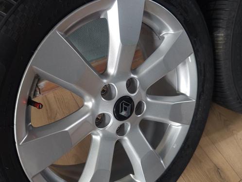 18 inch Originele Mitsubishi, Honda, Renault, Auto-onderdelen, Banden en Velgen, Banden en Velgen, All Season, 18 inch, 215 mm