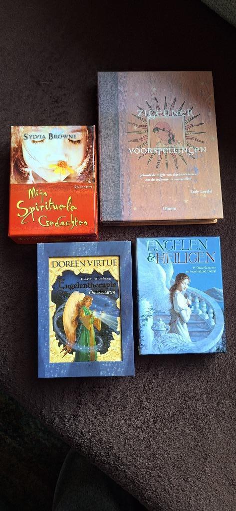 Tarotkaarten, Boeken, Esoterie en Spiritualiteit, Zo goed als nieuw, Overige typen, Tarot of Kaarten leggen, Ophalen of Verzenden