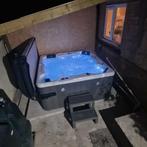 Zuinigste 4-persoon jacuzzi met warmtepomp tot-80% besparing, Ophalen, Nieuw