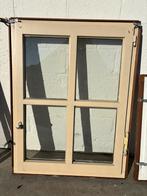 2 houten opendraaiende ramen (€20/stuk), Doe-het-zelf en Bouw, Raamkozijnen en Schuifdeuren, Gebruikt, Raamkozijn, Inclusief glas