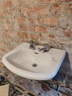 Lavabo met 2 kranen, Huis en Inrichting, Badkamer | Badkamermeubels, Ophalen, Gebruikt, 50 tot 100 cm, Wasbak of Wastafel