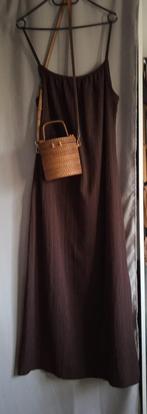 Jolie robe couleur chocolat, Vêtements | Femmes, Robes, Brun, Enlèvement, Sous le genou, Taille 42/44 (L)