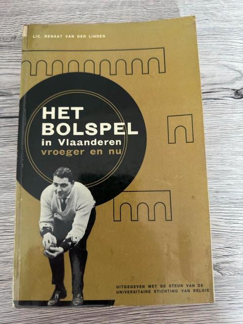 (VOLKSSPORT) Het bolspel in Vlaanderen vroeger en nu, Boeken, Geschiedenis | Stad en Regio, Gelezen, Ophalen of Verzenden