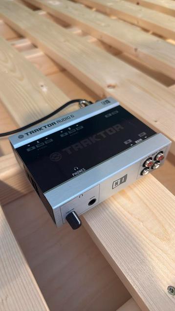 Traktor Audio 6 beschikbaar voor biedingen