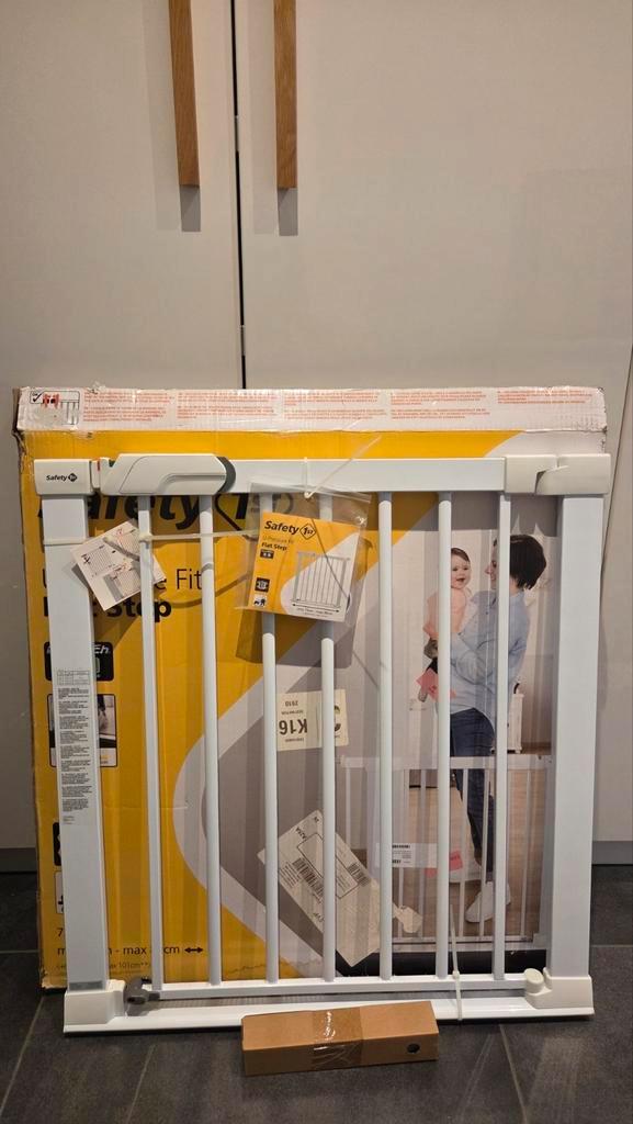 Safety First Flat Step traphekje – nieuw, klembevestiging, Enfants & Bébés, Barrières, Enlèvement