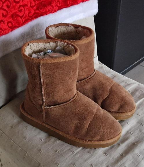 UGG👍bien-chaud et doux👍t:36👍, Vêtements | Femmes, Chaussures, Comme neuf, Boots et Botinnes, Enlèvement