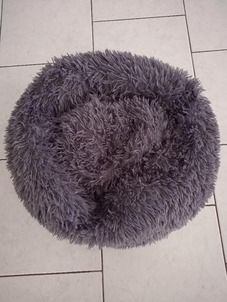 Panier pour chien très doux 70cm, Animaux & Accessoires, Paniers pour chiens, Comme neuf, Peluche, Enlèvement ou Envoi