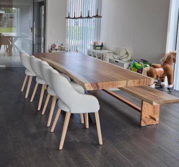 Boomstamtafel , feesttafel,  bureel, vergadertafel,  beschikbaar voor biedingen