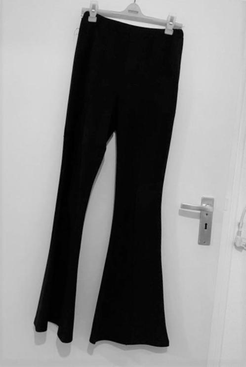 By Swan zwart afslankend lange broek wijde olifantenpijp  S, Kleding | Dames, Broeken en Pantalons, Zo goed als nieuw, Maat 36 (S)