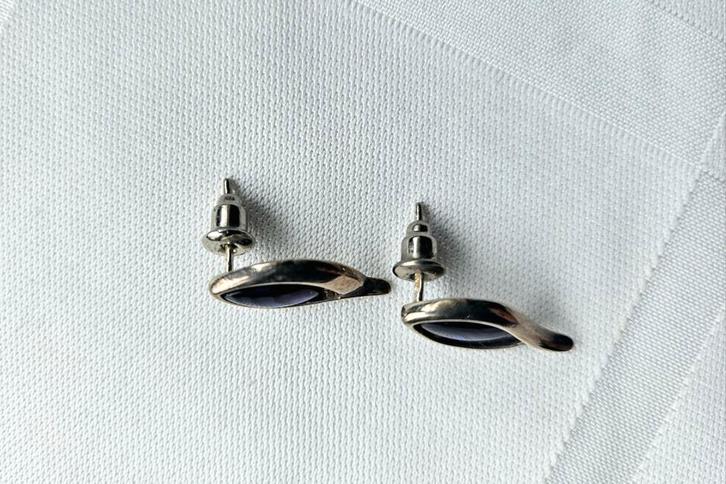 Te koop zilveren oorbellen met amber, Handtassen en Accessoires, Oorbellen, Zo goed als nieuw, Ophalen